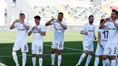 Altay Mustafa Denizli ile coştu