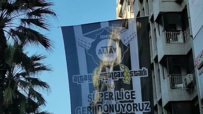 Altay’a Mustafa Denizli geldi, bayraklar sandıktan çıktı