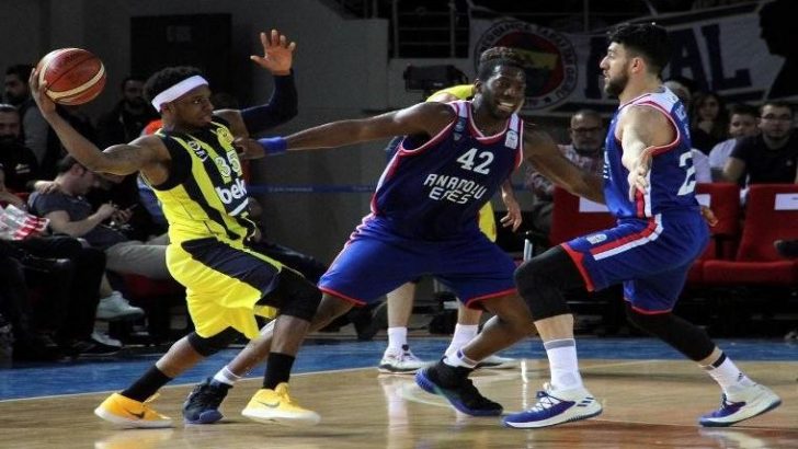 Basketbolda final üzere maç; Fenerbahçe-Efes
