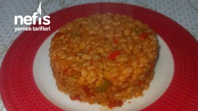 Biberli Salçalı Bulgur Pilavı