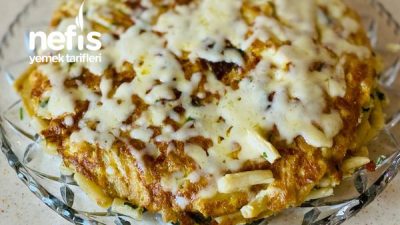 Börek Tadında Kaşar Ve Yumurtalı Makarna