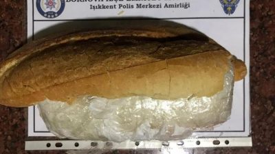 Ekmek ortasında uyuşturucu taşıyan kuşkulu gözaltına alındı