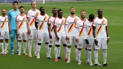 Göztepe, Sivasspor’a karşı üstün geliyor