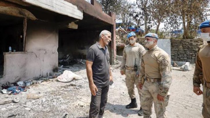 Hamdi teğmen, çocukluğunun geçtiği Manavgat’ta timiyle vatandaşların yardımına koştu