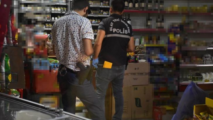 Hengame sırasında iş arkadaşının karısını bıçakladı, kıskıvrak yakalandı