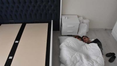 İnternetten alışveriş yaptılar! Başlarına gelmeyen kalmadı