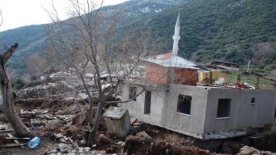 İzmir Valiliğinden heyelan bölgesi açıklaması