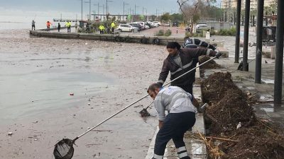 İzmir’de hayat olağana dönüyor