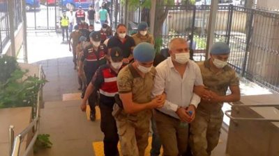 İzmir’de rüşvet operasyonunda 11 kuşkulu yakalandı