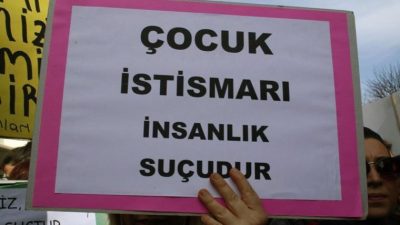 İzmir’de vazife yapan ve iki kız çocuğuna istismardan yargılanan müdür yardımcısı hür bırakıldı