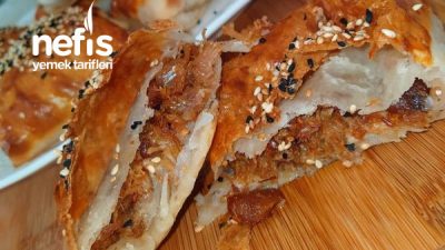 Kavurmalı Kaşarlı Çıtır Börekaşırı Lezzetli