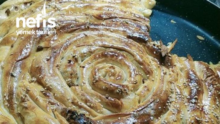 Kıymalı Patatesli Tepsi Böreği