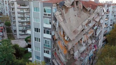 Kolonları kim kesti?