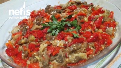 Köz Patlıcan Biber Salatası