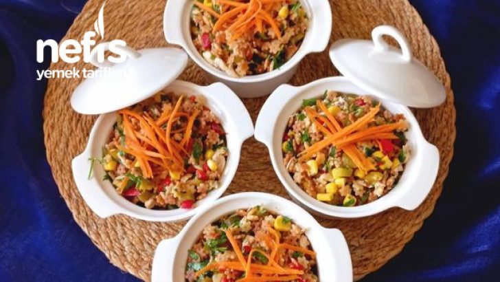 Tavuklu Yıldız Şehriyeli Salata (Salata Severler Deneyin Diyorum Mutlaka Bol Ekşili )