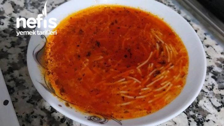 Tel Şehriye Çorbası