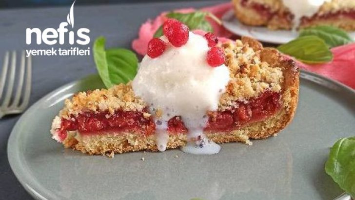 Vişneli Kırıntı Hamurlu Tart