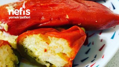 Yumurtalı Kırmızı Biber Dolması