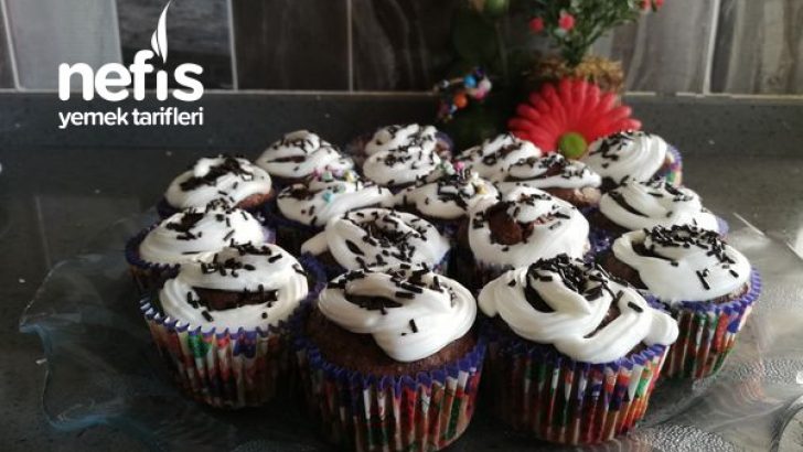 Yumuşacık Cevizli Muffin (Mutluluk Kaynağı Bunlar)