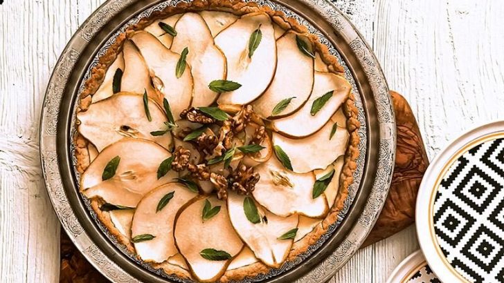 Armutlu Cevizli Cheesecake Tart