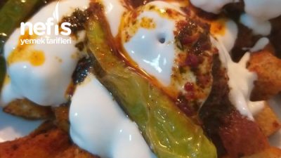 Bayat Ekmek Ve Köfteli İskender