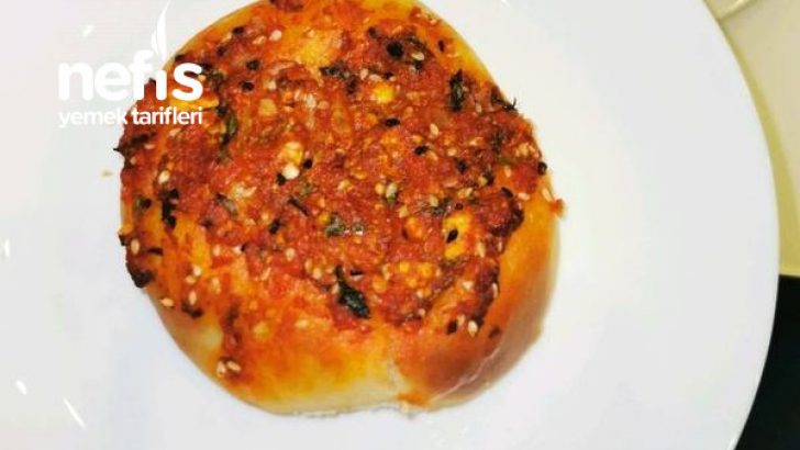 Biberli Ekmeğin En Lezzetli Hali (Harika Bir Lezzet)