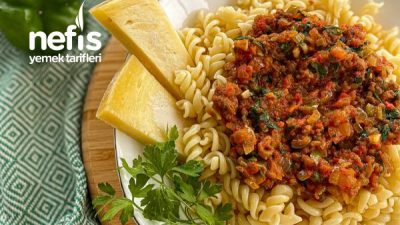 Kıymalı Burgu Makarna
