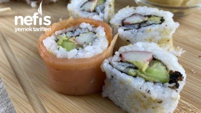 Sushı (Calıfornıa Phıladelphıa Roll)