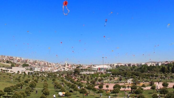 23 Nisan’da Bornova’da gökyüzü uçurtmalarla donatılacak