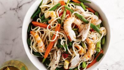 Baharatlı Deniz Ürünü Ve Çin Eriştesi (Noodle)