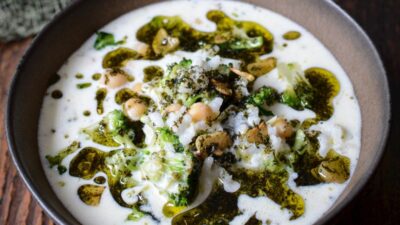 Brokoli Ve Pirinçli Yoğurt Çorbası