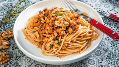 Cevizli Spagetti Bolonez