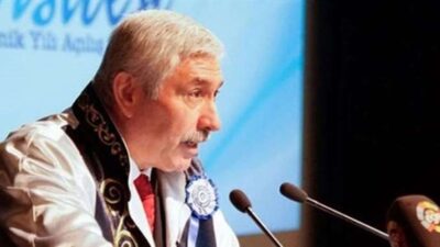 Ege Üniversitesi eski rektörü Hoşcoşkun’a FETÖ’den dava