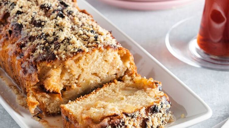 Elmalı Glazürlü Kek