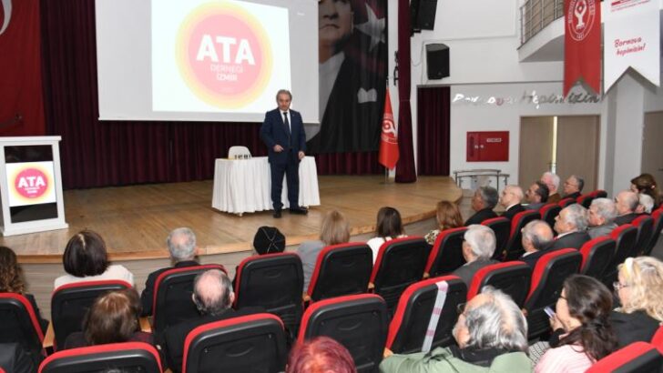 Eski bakan Zeybek: Atatürk bir filozoftu