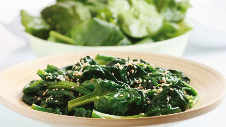 Hardal Otu Salatası