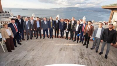 İzmir’de belediyeler zelzeleye karşı bir ortaya geldi