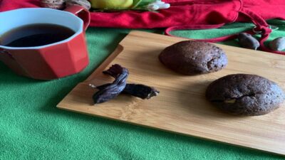 Köz Biberli Ve Beyaz Peynirli Poğaça