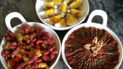 Kuru Domates Ezmesi, Sosisli Patates, Baharatlı Yumurta