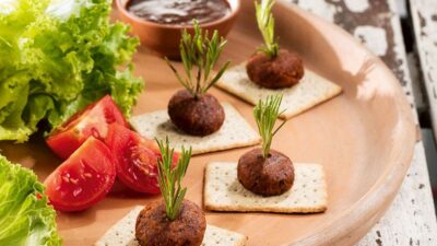 Nohutlu Sucuk İçi