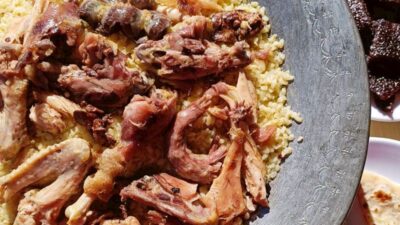 Sarımsaklı Pilav Ve Köy Tavuğu