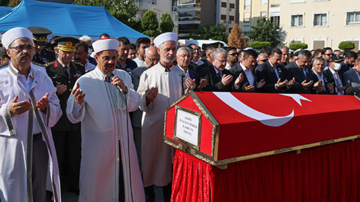 Şehit Astsubay Batuhan Şimşek son seyahatine uğurlandı
