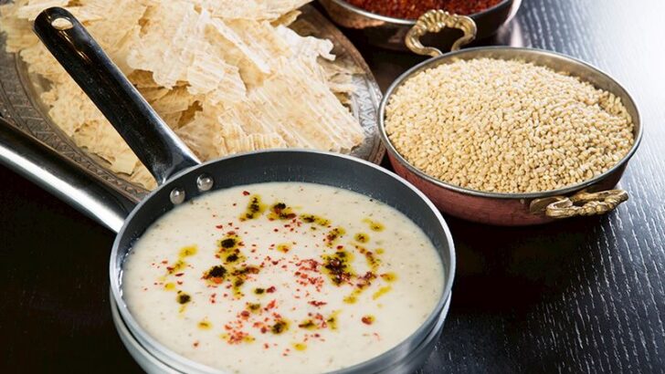 Sumak Ekşili Tarhana Çorbası
