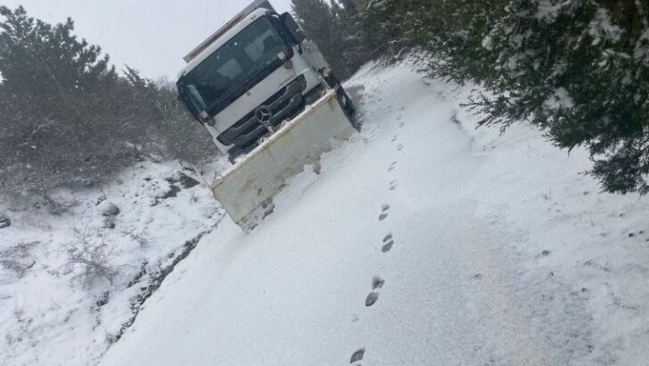 İzmir’in yüksek kısımlarını kar kapladı