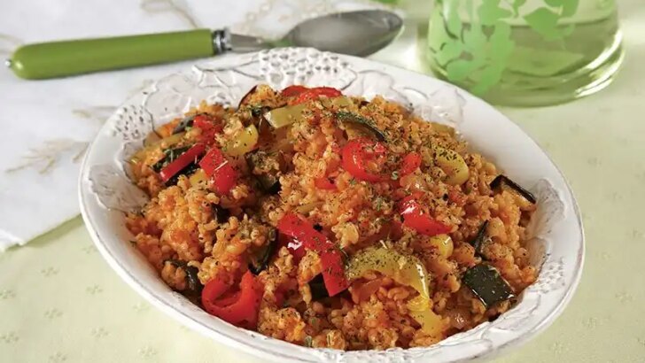 Sebzeli Bulgur Pilavı