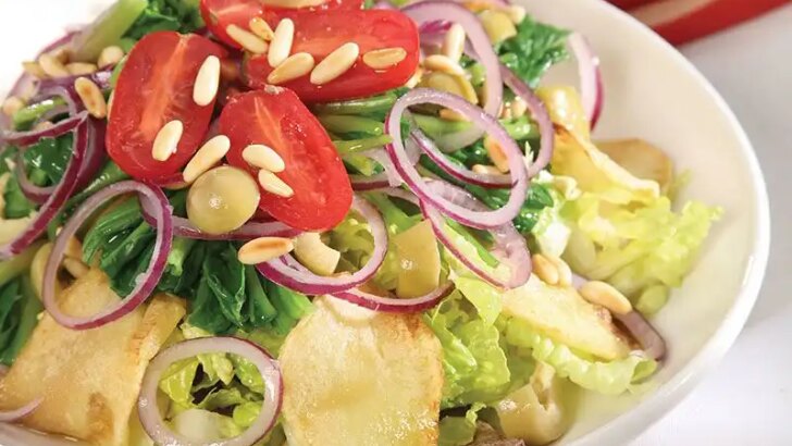 Yeşil Zeytinli Mevsim Salata
