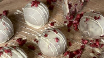 Çilekli Cheesecake Topları