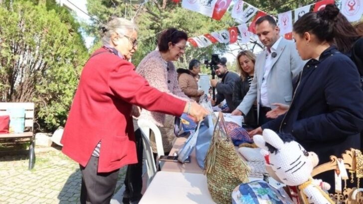 Bornova’da “Anneler Günü İkramlık Eşya Günleri” başlıyor