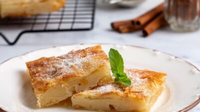 Bougatsa