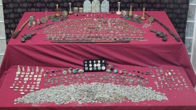 İzmir’de 9 milyon 500 TL pahasında tarihi eser ele geçirildi